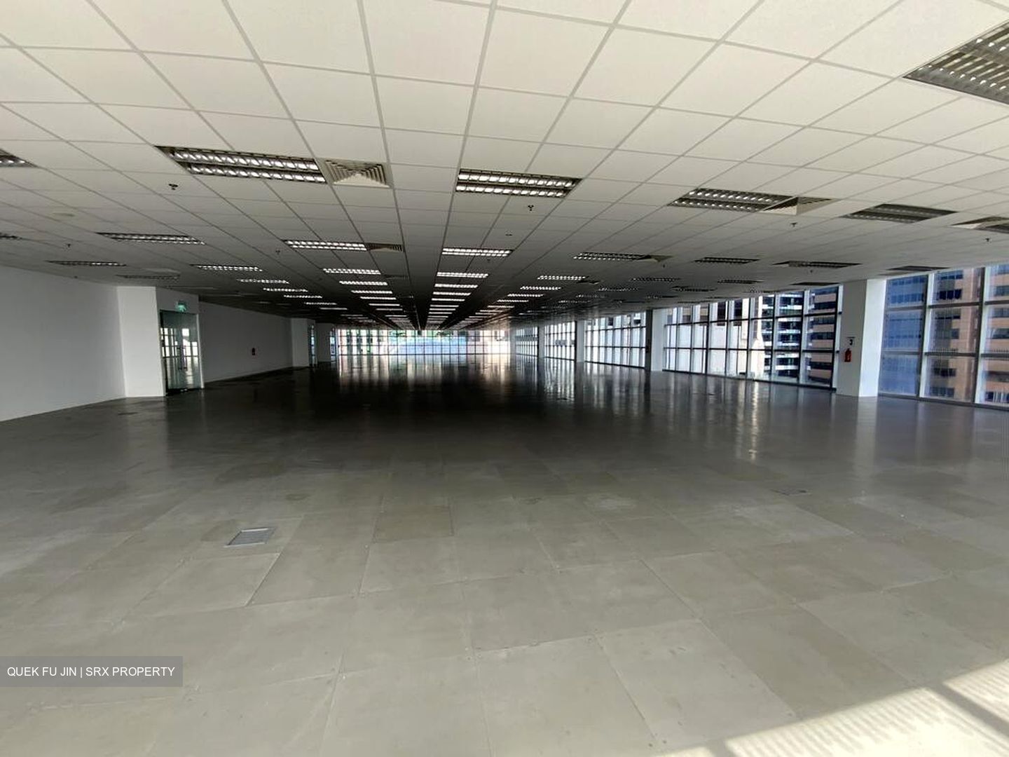Lippo Centre (D2), Office #583760611